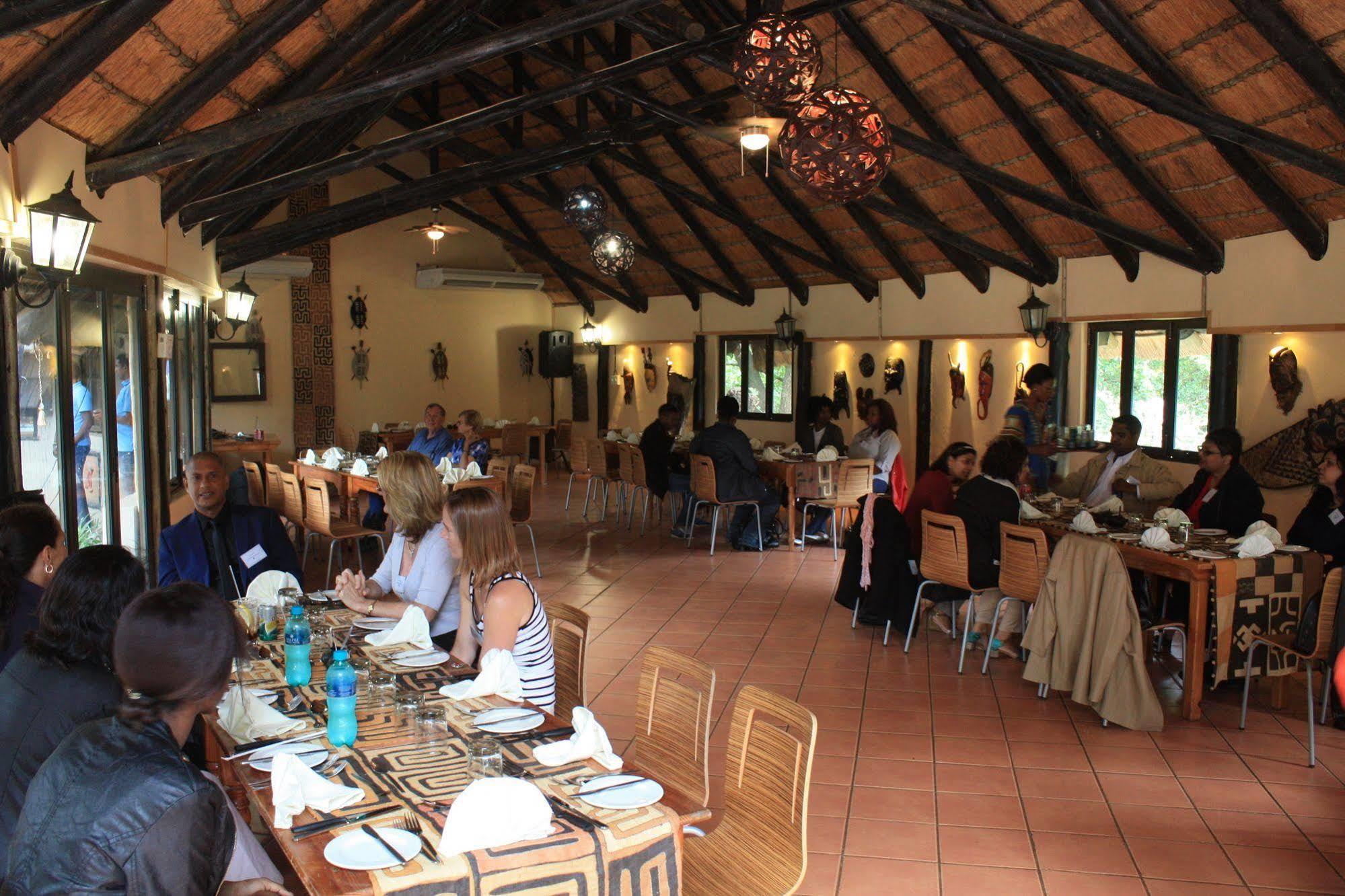 שלושלואי Gooderson Dumazulu Lodge מראה חיצוני תמונה
